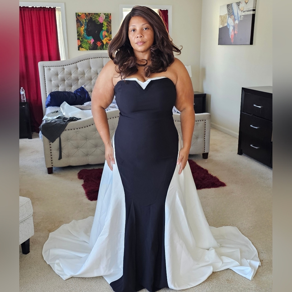 Fashion Nova Black and White Strapless Dress